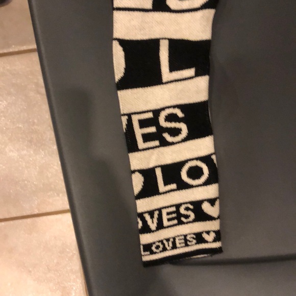 Clearance - Black / Cream Loves Stripes - Picture 3 of 5